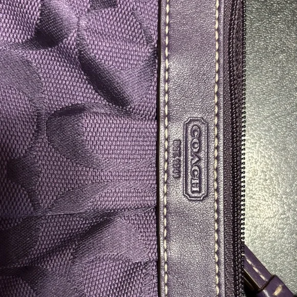 Coach Classic Design Iconic C Pattern Elegant Purple Wristlet - Picture 6 of 13